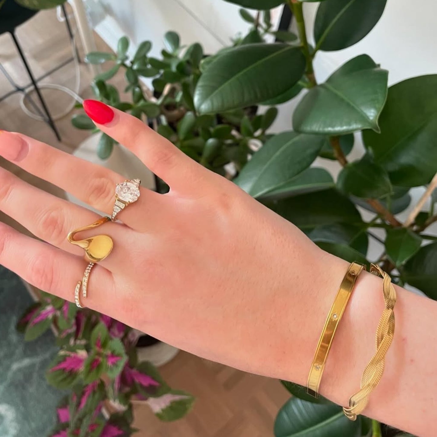 Dora Bracelet - Gold